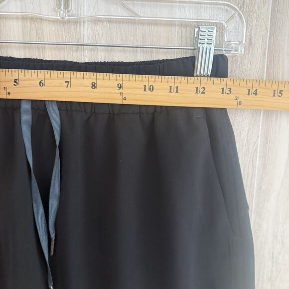 Lululemon On The Fly Pull On Skirt Size 6 Pockets Black Woven Elastic Waist - Picture 7 of 13
